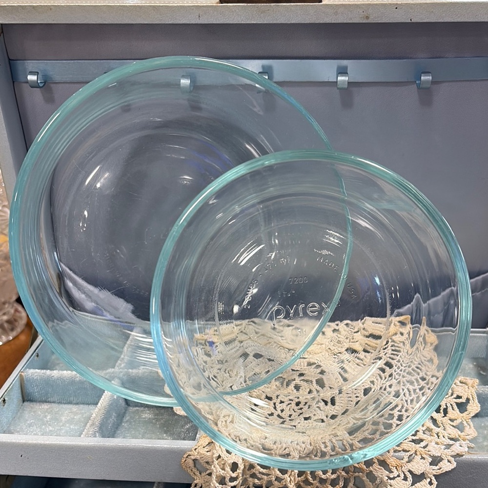 Pyrex Aqua-Tinted Glass Bowls
10